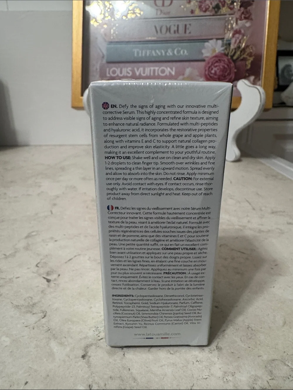 Latoüa Mille Age-Defying Apple & Grape Extract Serum - Green